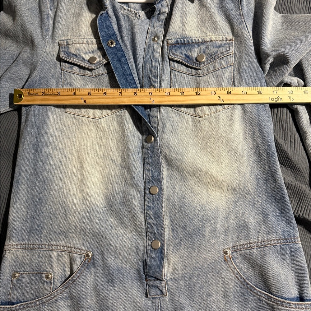 Athina woman Sz M Long sleeve denim romper blue distressed cut out snap button - Picture 4 of 9